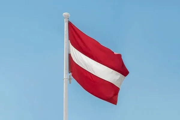 Refueling Trucks in Austria: How to Lower Transit Costs?